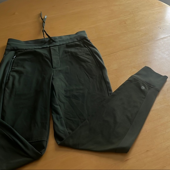 Athleta women’s Green Pants - Picture 1 of 5